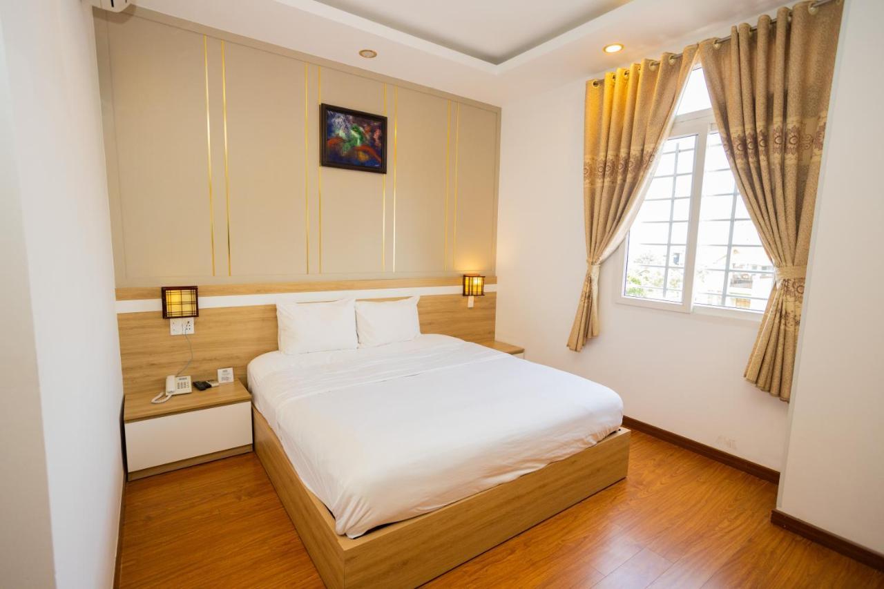 Hoang Loc Hotel Buon Ma Thuot Bagian luar foto